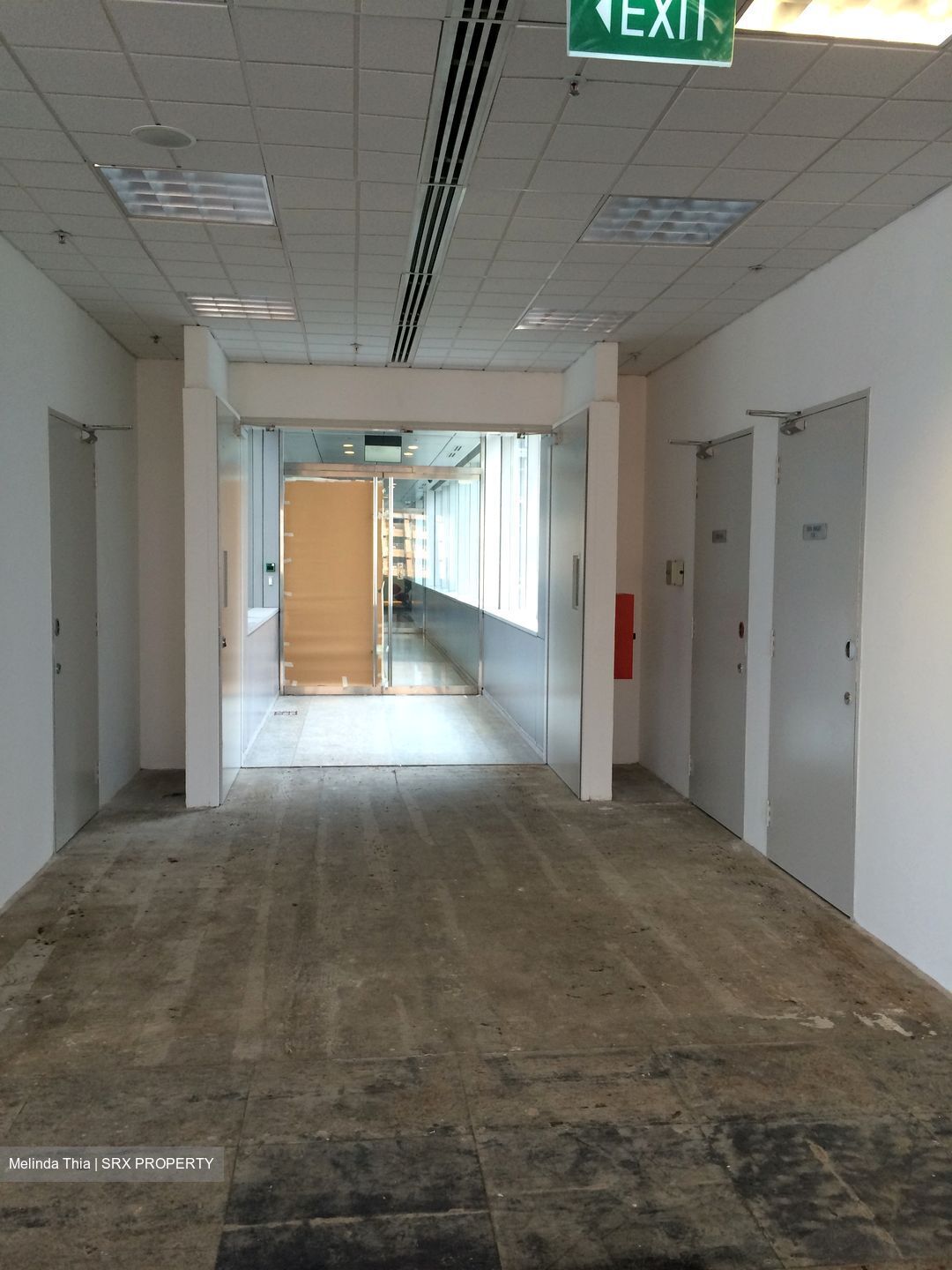 UE Square (D9), Office #392070011